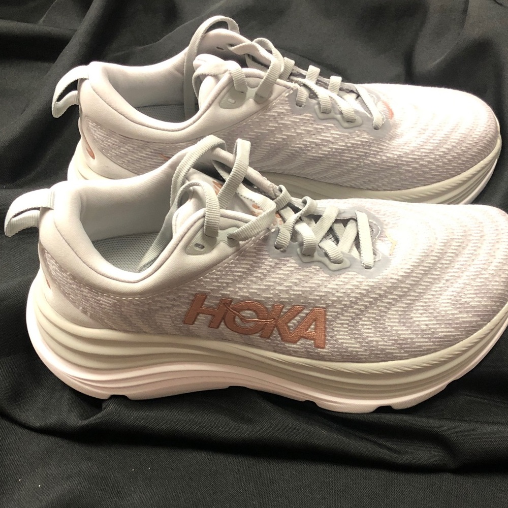 Hoka Sz 6.5D Women's Gaviota 5 Sneakers - Picture 3 of 7